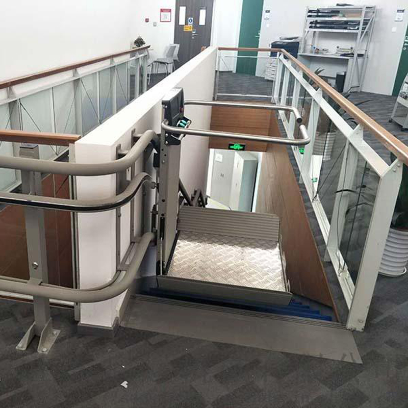 斜掛式升降機(jī)